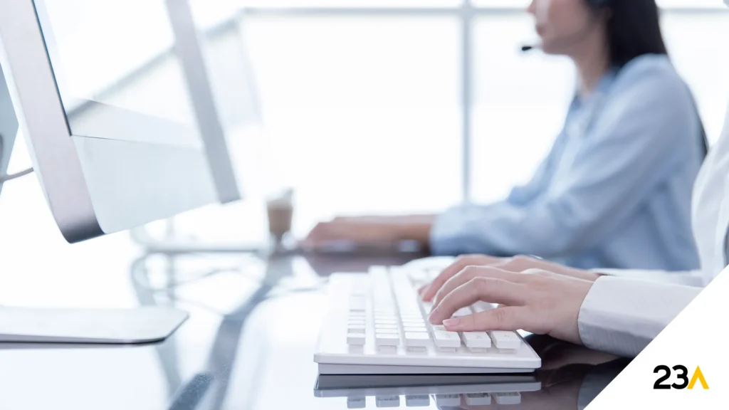 Portada del artículo ¿Bitrix24 o Monday? Cuál es el mejor CRM para tu equipo - 23A Digital